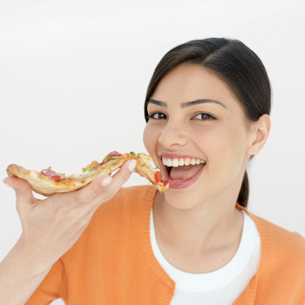 Girl-Eating-Pizza