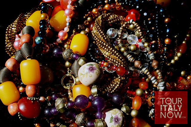 italy-autumn-fashion-beads-accessory-necklace