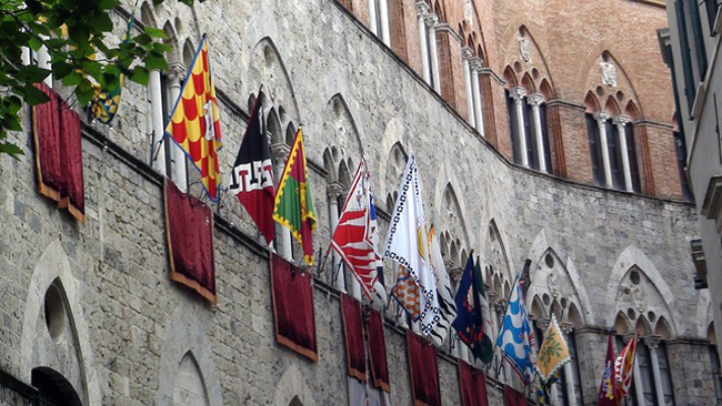 siena-italy-travel-guide-palio-contrade-flags