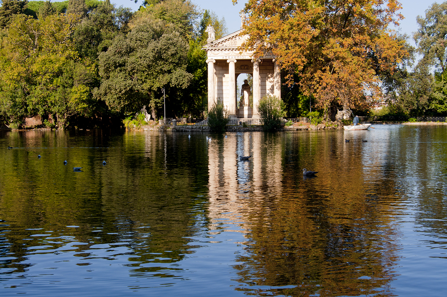 Lake of Villa Borghese In Rome