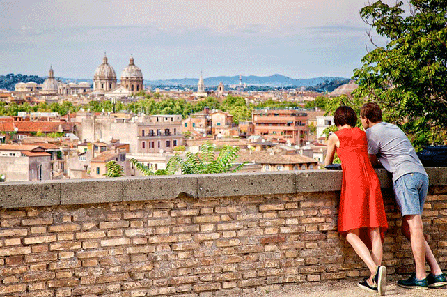 Couple-in-Rome | Tour Italy Now