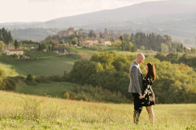 Couple-in-Tuscany | Tour Italy Now