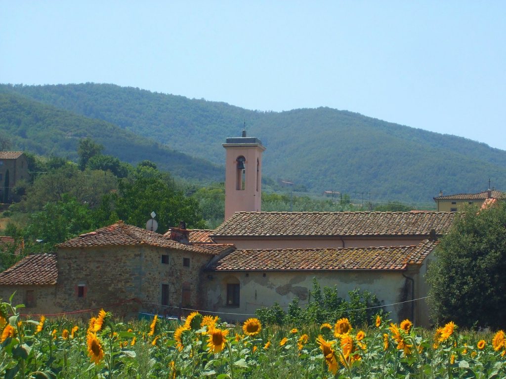 Italy in spring blossoms perfect for a vacation tour of Italy