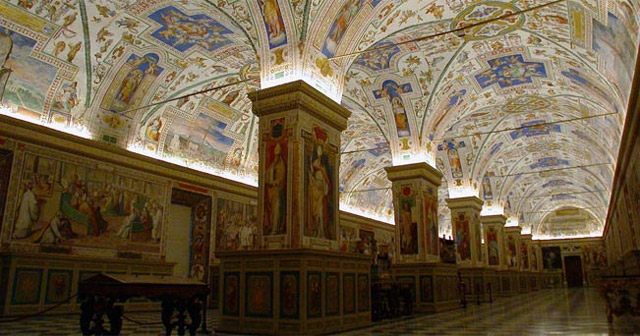 Vatican Museum art collections on an escorted tour of Italy
