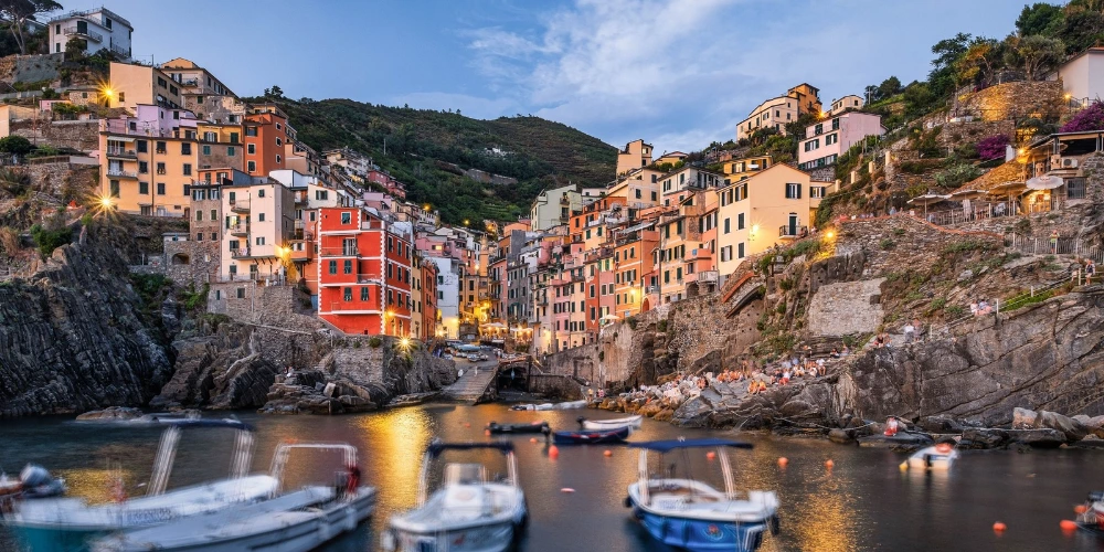 surreal-places-in-italy-that-feel-almost-unreal