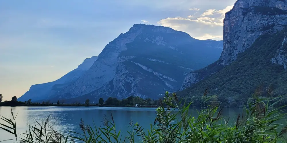 lake-toblino-italy