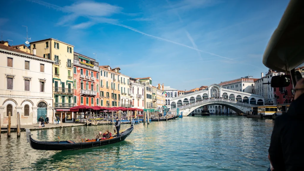 escorted-tour